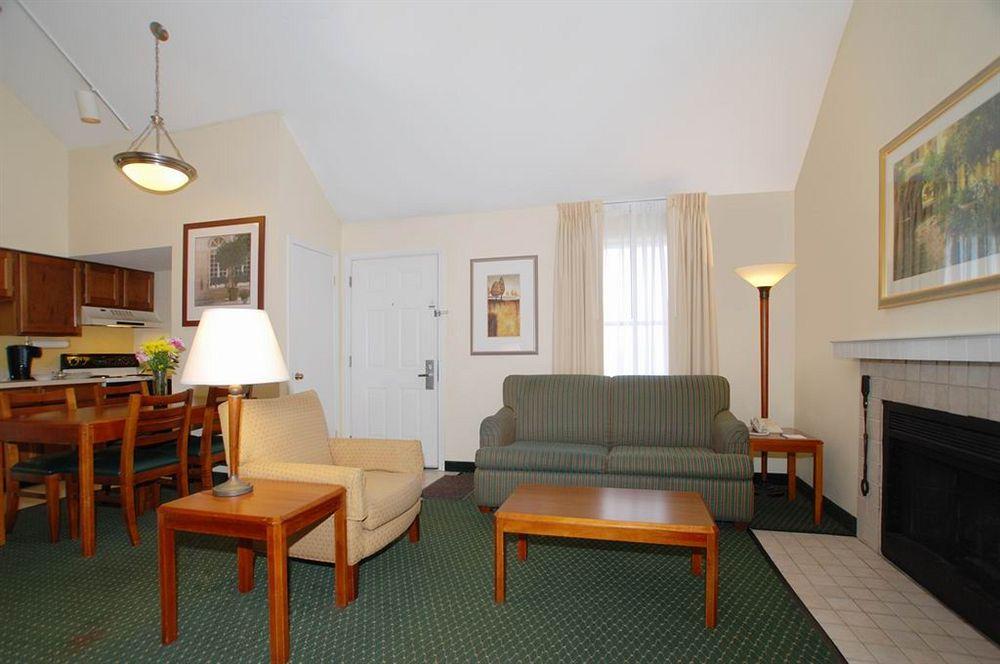 Hotel Hawthorn Dayton South
