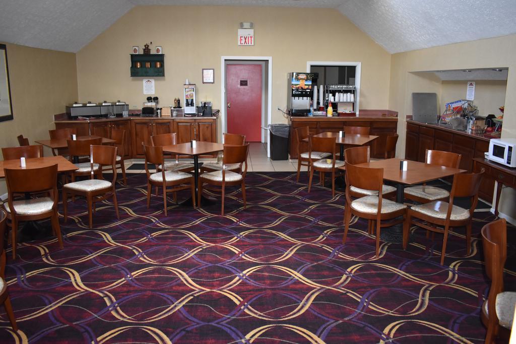 Hawthorn Dayton South Hotel 3*