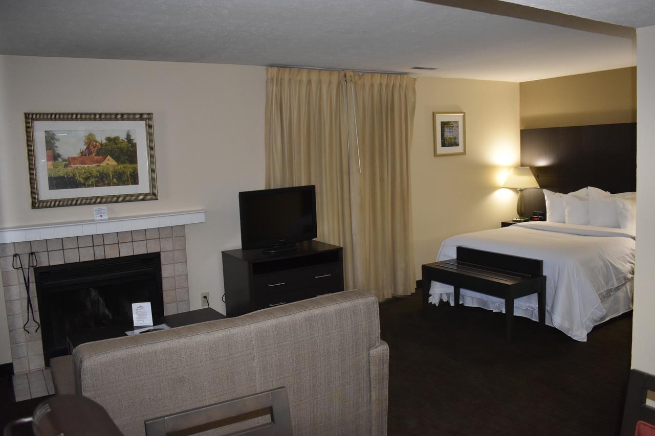 Hawthorn Dayton South Hotel 3*