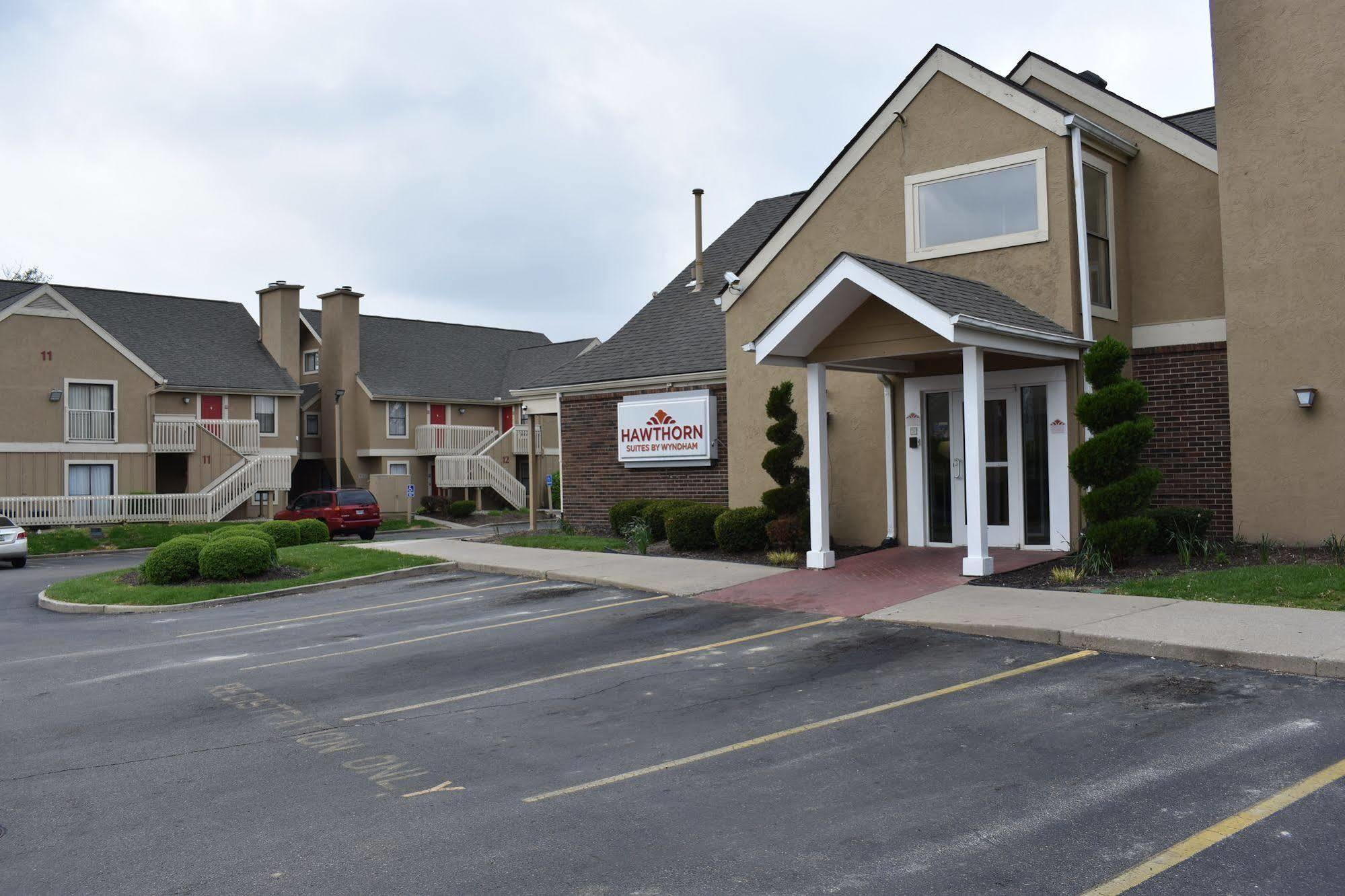 Hawthorn Dayton South Hotel
