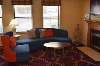 Hawthorn Dayton South Hotel 3*